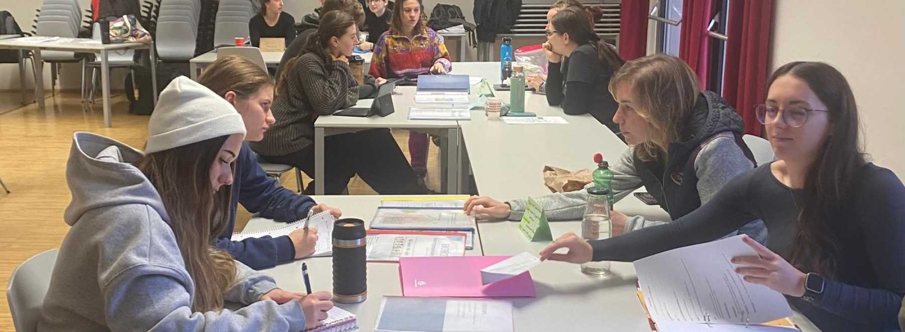 Studierende im Gespräch