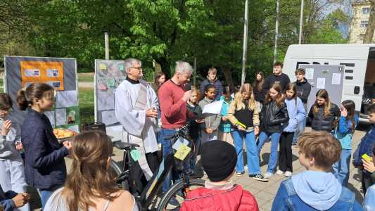 Personengruppe bei der Radsegnung