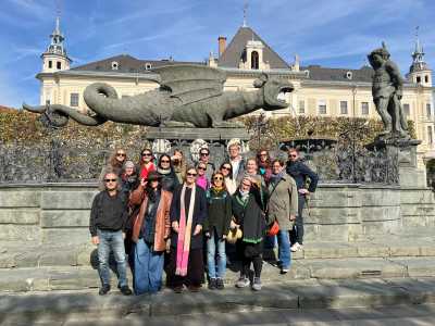 Gruppenbild mit Lindwurm